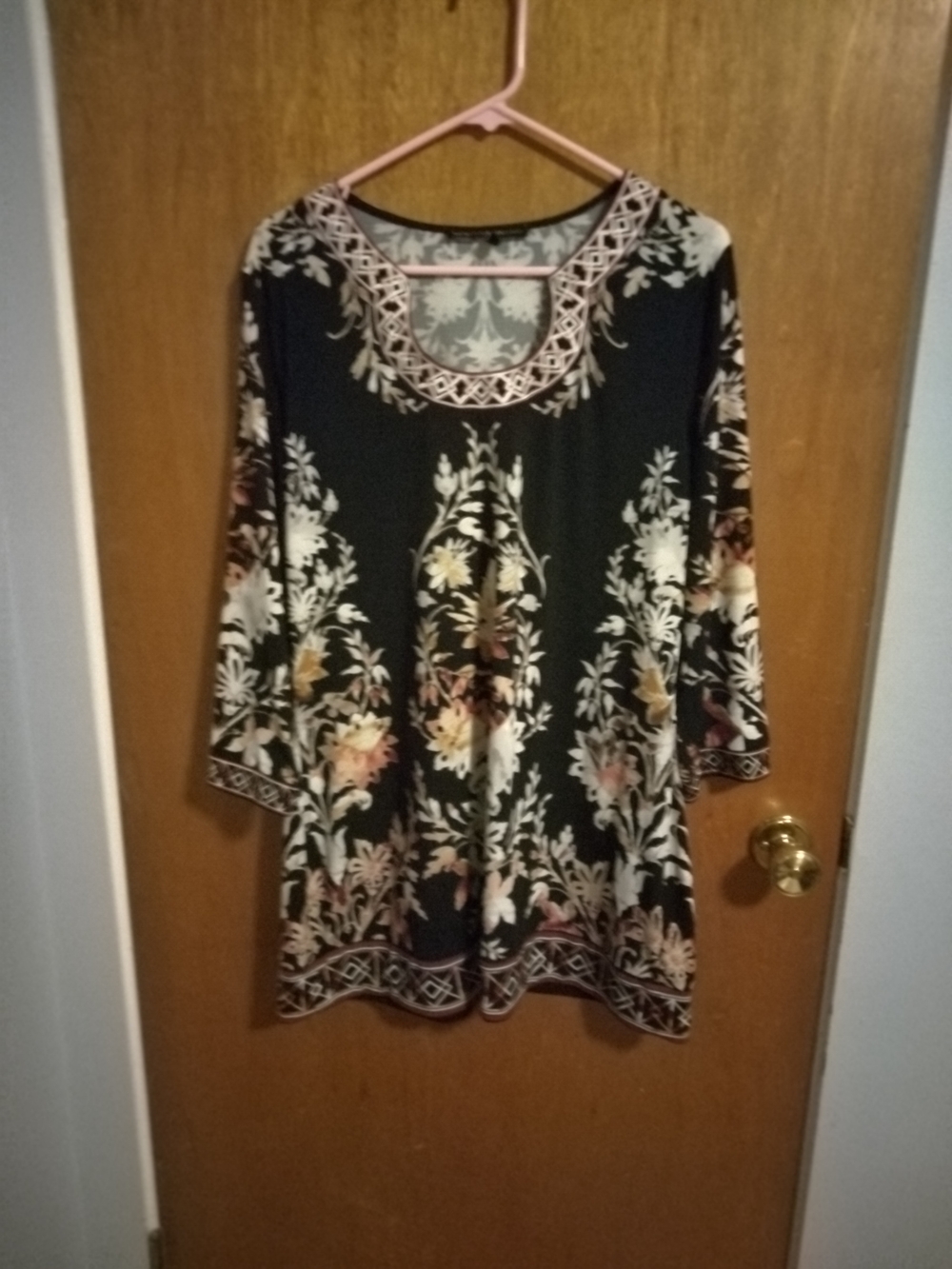 White House Black Market Black Floral Scoop-Neck Tunic